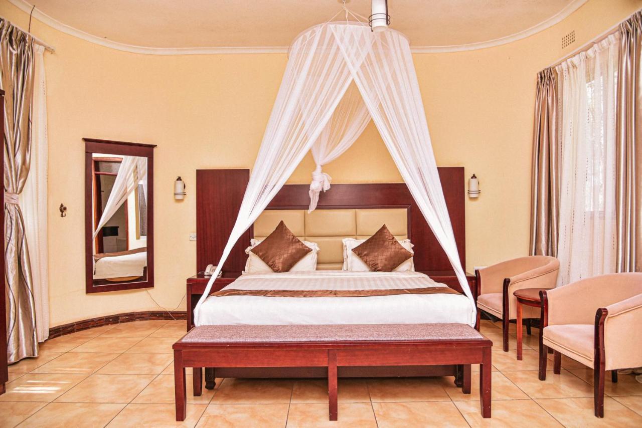 Chamba Valley Exotic Hotel Lusaka Exterior foto